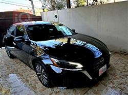 نيسان ألتيما